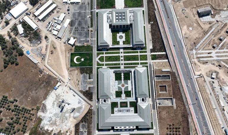 Türkiyeden yavru vatana dev eser Erdoğan: Bugün bu topraklara bir mühür daha vuruyoruz