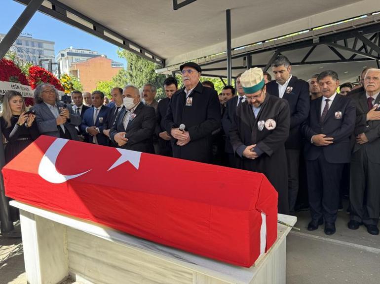 Türk halk müziği sanatçısı Yavuz Topa veda Sıra bize de geliyor