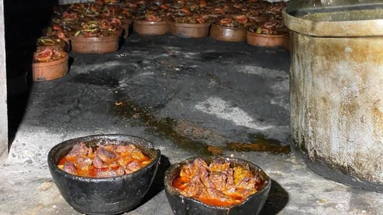 400 yıllık sır Sadece cuma günleri açılıyor, Türkiyenin dört bir yanından akın ediyorlar
