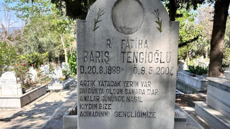 Özgür Özele saldıran şüphelinin katlettiği oğlunun mezarında dikkat çeken yazı
