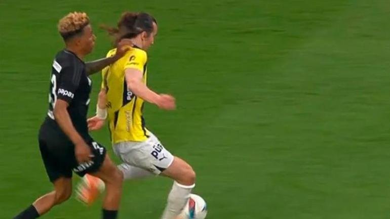 Fenerbahçe - Beşiktaş derbisinde En Nesyrinin pozisyonu penaltı mı Eski hakem açıkladı