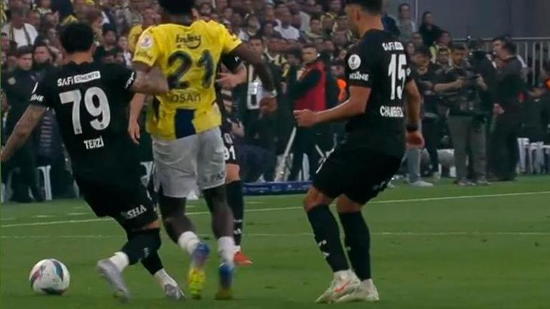 Fenerbahçe - Beşiktaş derbisinde En Nesyrinin pozisyonu penaltı mı Eski hakem açıkladı