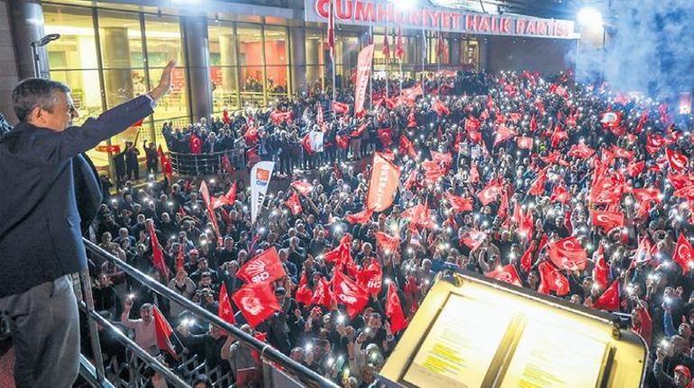 Sabıkalıdan Özele yumruk