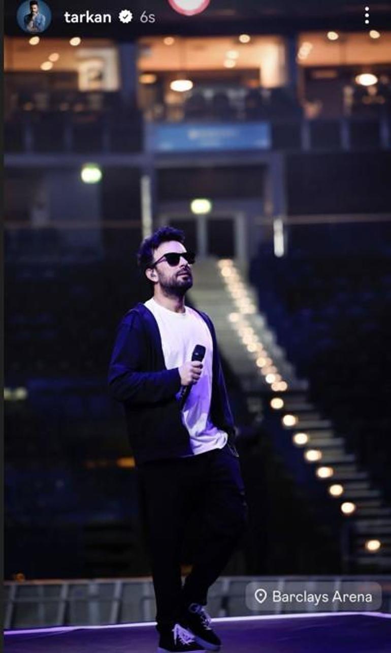 Tarkan quedó devastado por la muerte de su madre y compartió un concierto