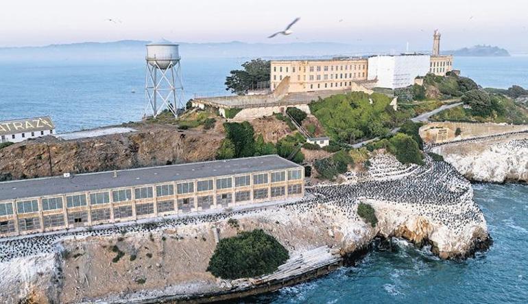 Trump, ünlü Alcatraz Hapishanesi’ni yeniden açıyor