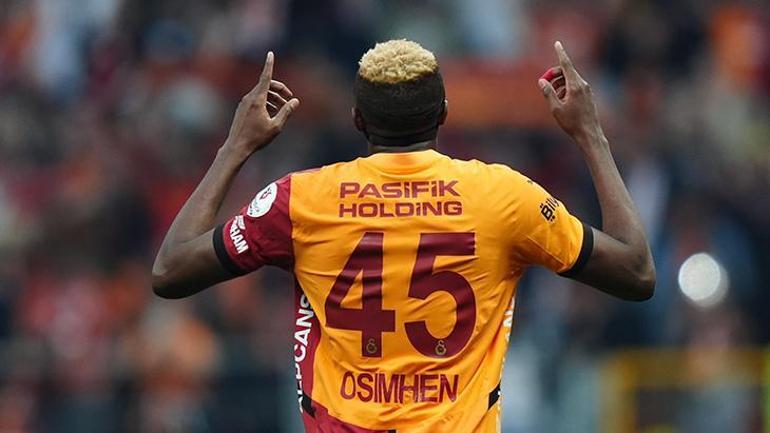 Victor Osimhen bombası Menajeriyle görüşüldü, işte maaş talebi