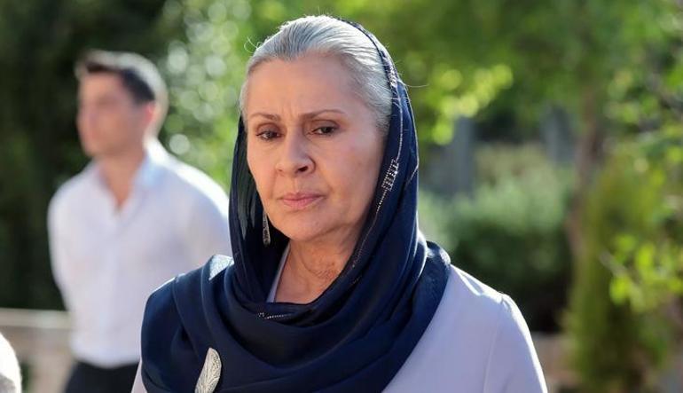 Uzak Şehirde Alya ile Sadakat karşı karşıya Ben bu konağın hanımağasıyım