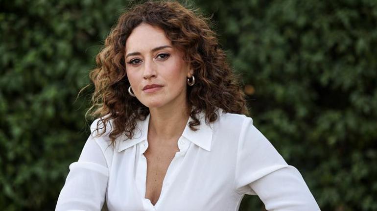 Sıcak Büfe ismi gibi sıcak bir komedi, oynarken çok eğlendim