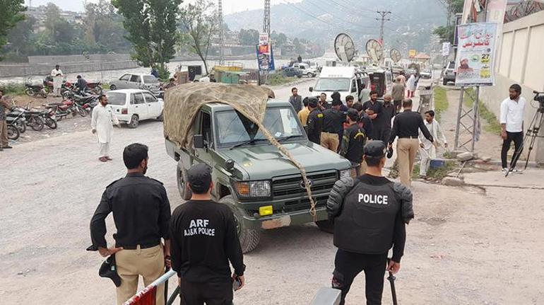 Pakistan hazır dedi, Gujarat katliamına dikkat çekti Pakistanlı Dış Politika Analisti Fraz Naqvi Milliyet.com.trye konuştu