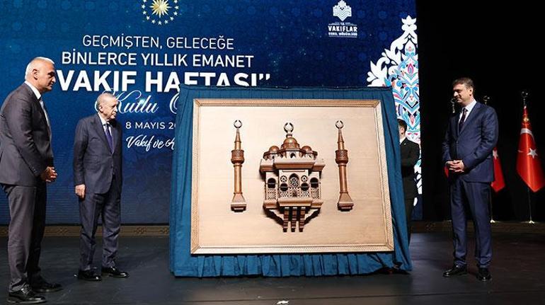 Cumhurbaşkanı Erdoğan: Evliliğin zorlaştırılmasını asla doğru bulmuyoruz
