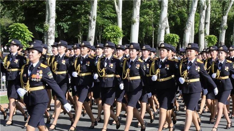 Kırgızistandaki Zafer Günü geçit töreninde Bayraktar, Aksungur, Akıncı İHAları