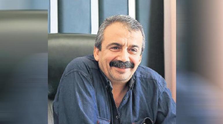 Senarist: Sırrı Süreyya Önder