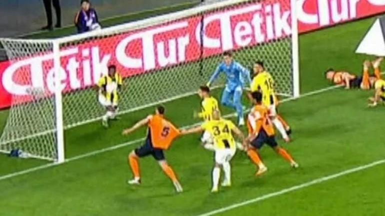 Başakşehir - Fenerbahçe maçı sonrası eski hakemlerden penaltı ve gol iptali çıkışı 2 kırmızı kartı atladı