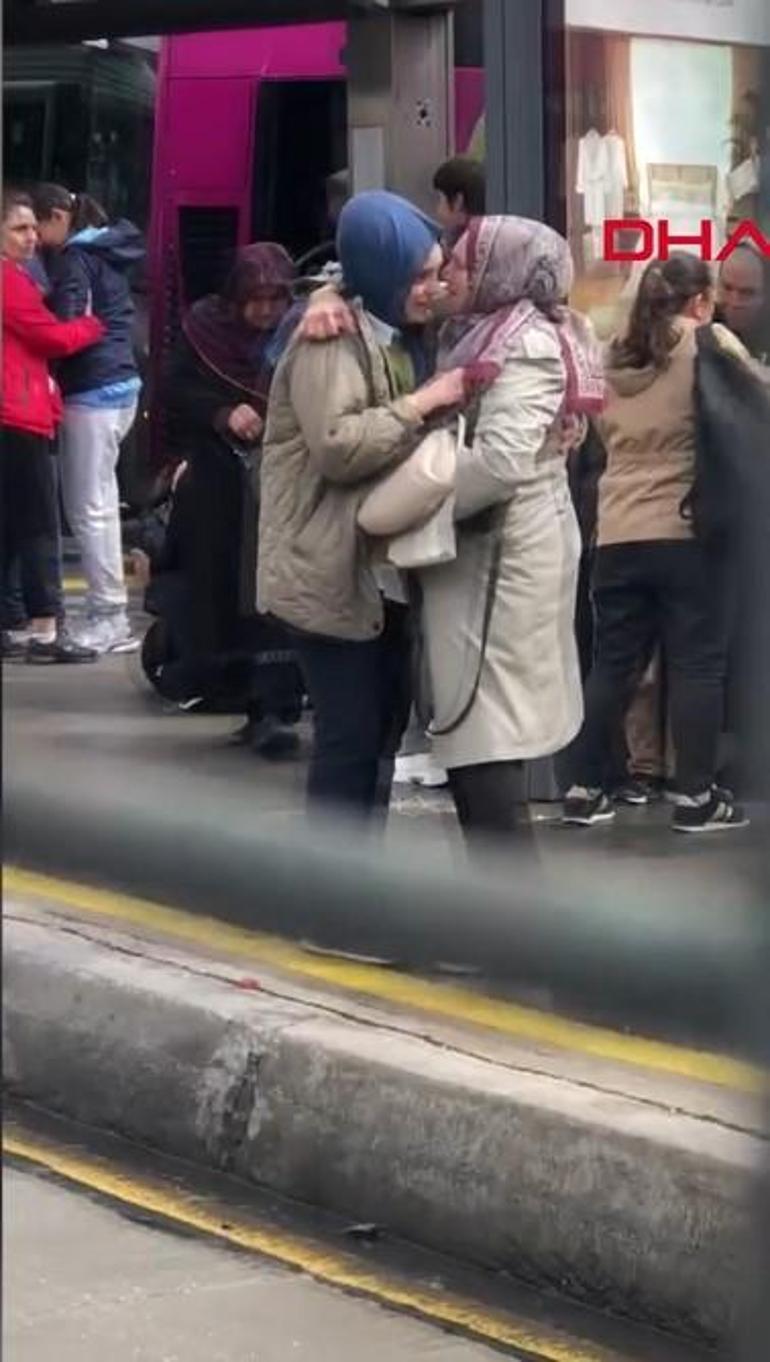 Son dakika: İstanbulda iki metrobüs çarpıştı Yaralılar var