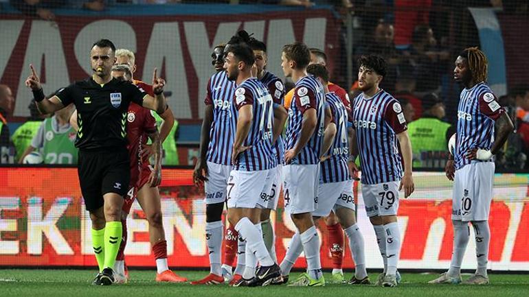 Trabzonspor penaltı bekledi Fernando Muslera kart iptali istedi