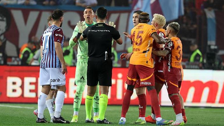 Trabzonspor penaltı bekledi Fernando Muslera kart iptali istedi