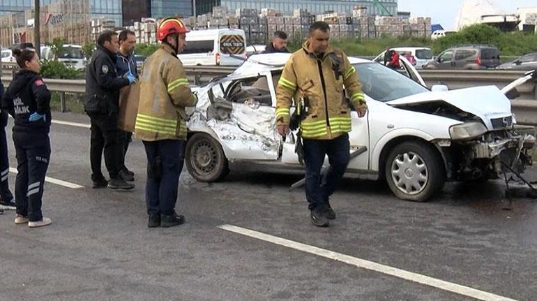 Tuzla’da bariyerlere çarpan otomobil takla atarak savruldu Ölü ve yaralılar var