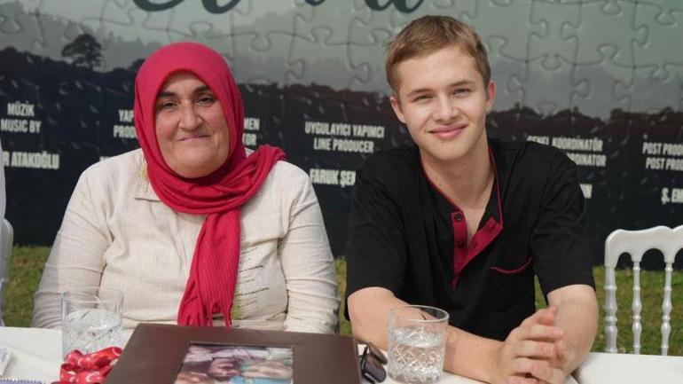 Kimliği belirsiz felçli Rus gence 10 yıl annelik yaptı Oscar’a Türkiye’den yürek yakan aday