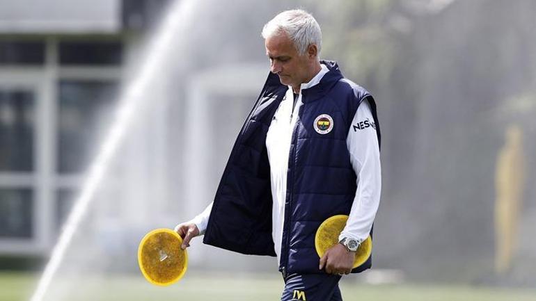 Fenerbahçede yerliler kayıplara karıştı Katkı tuzla buz oldu