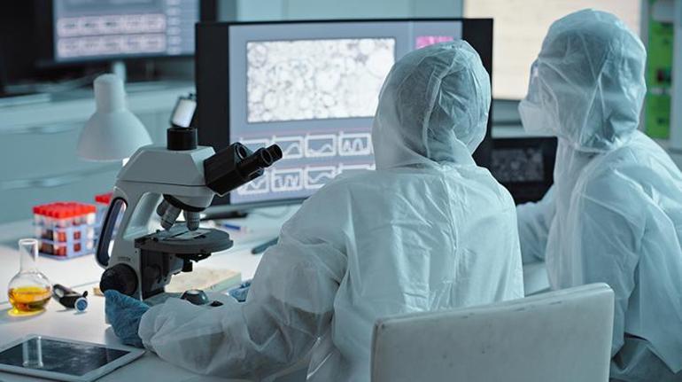İngilterede doğru önlem Kovid-19u yendi Yaklaşık 180 bin ölüm önlenmiş olabilir