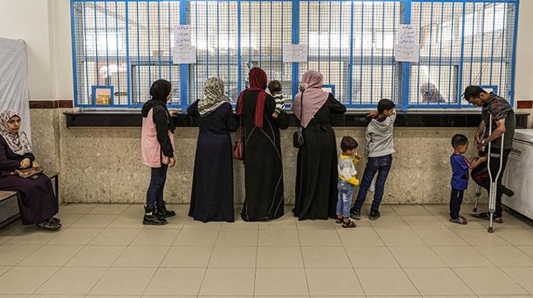 Gazze Sağlık Bakanlığı: Tıbbi ekipman eksikliği hastanelerin krizini derinleştiriyor
