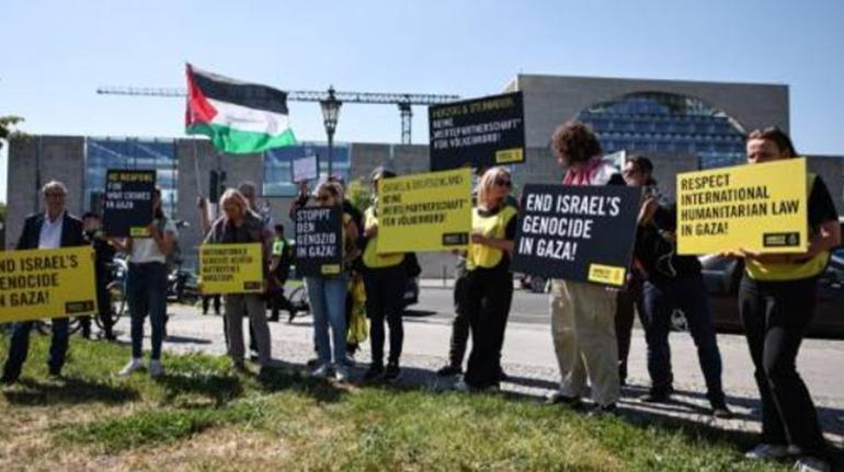 Berlinde İsrail Cumhurbaşkanı Herzogun ziyareti protesto edildi