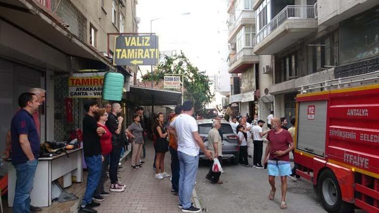 Korku evinde gerçek korkuyu yaşadılar Az daha canlı canlı yanacaklardı