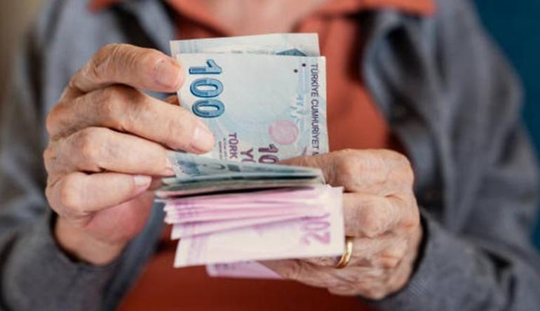 Kurban Bayramı Emekli İkramiyesi 2025 ne kadar, ne zaman ödenecek Bu ayın maaşlarına emekli bayram ikramiyesi eklenir mi