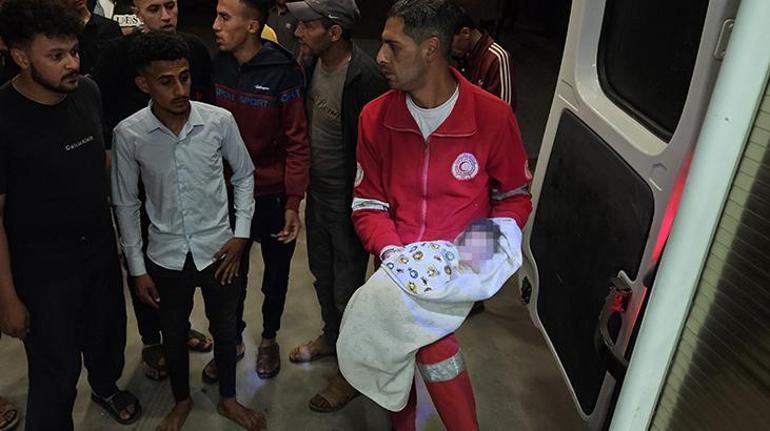 Son dakika Gazzedeki hastaneye gece boyunca hava saldırısı: 74 kişi öldü