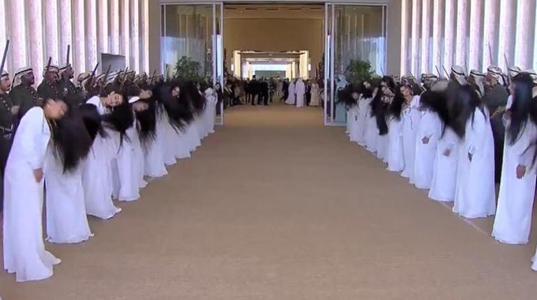ABD Başkanı Trumpa BAEde sıra dışı karşılama
