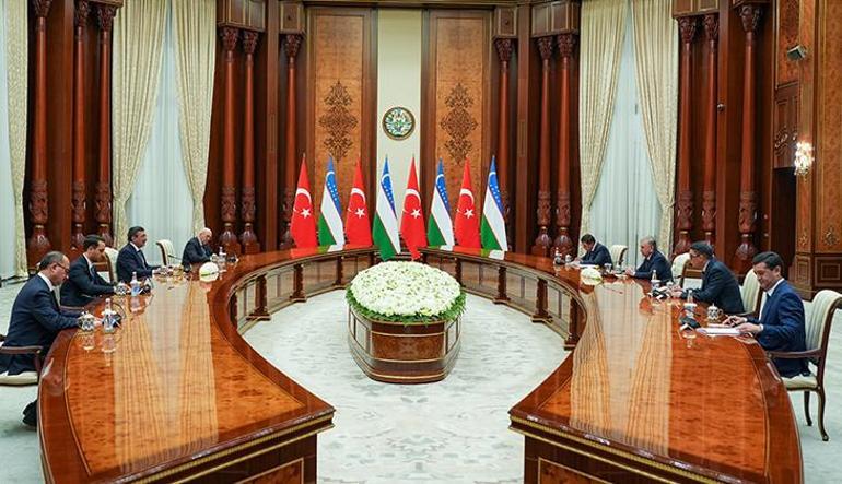Cumhurbaşkanı Yardımcısı Cevdet Yılmaz, Özbekistan Cumhurbaşkanı Mirziyoyev tarafından kabul edildi