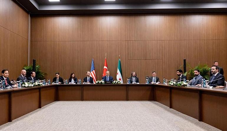 Dışişleri Bakanı Hakan Fidan, ABDli ve Suriyeli mevkidaşlarıyla Antalyada üçlü görüşme yaptı
