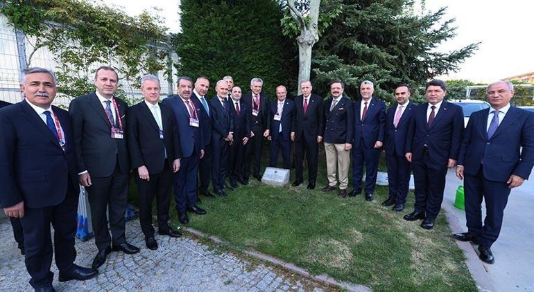 Cumhurbaşkanı Erdoğan: Üniter yapımız, bayrağımız, resmi dilimiz asla tartışma konusu değildir
