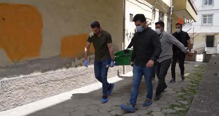 Kira ve elektrik faturası düzenli ödenen dairenin kapısı açıldı Buzdolabından vahşet çıktı