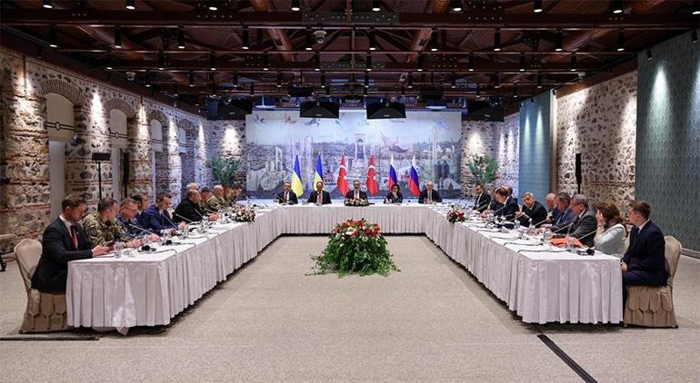 Son dakika Trump resmen duyurdu: Pazartesi günü Putin ile görüşeceğim