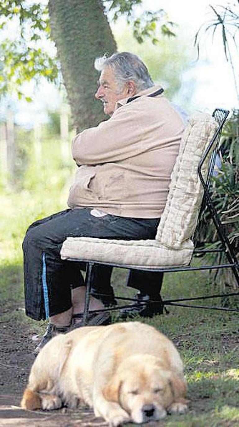 Medyanın etiketlediği bir lider: Jose Mujica, sade mi yaşadı, fakir mi