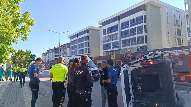 Bursada ekip otosu kaza yaptı 2si polis, 5 kişi yaralandı