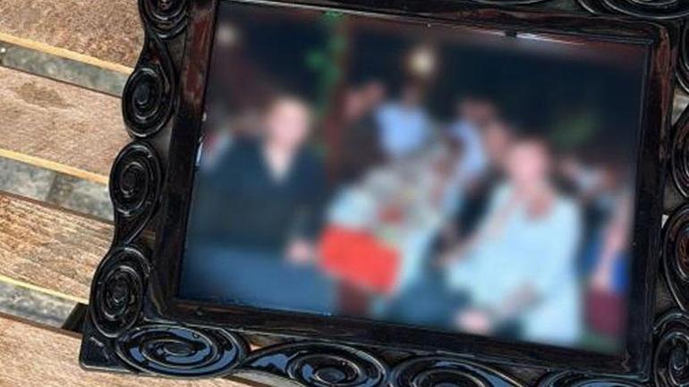 Galatasarayın 5 yıldızlı bayrağını yırtıp kaçtılar Geride bıraktıkları detay ele verdi