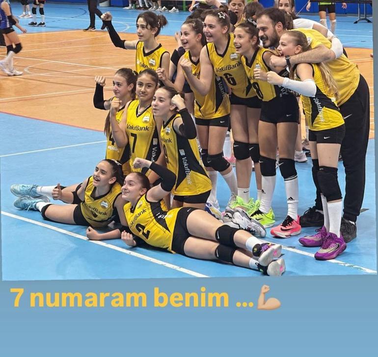 Volkan Demirelden voleybolcu kızı Yadeye destek VakıfBank ile kazandı