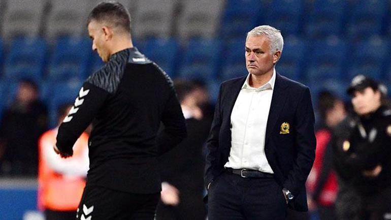 Mustafa Anıklıdan Mourinhoya zehir zemberek sözler: Demode, bitmiş, çökmüş teknik adam