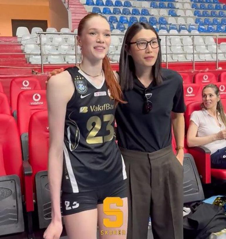 ÖZEL | Marina Markova: Zehra Güneş takımda duygusal rol oynuyor | Kim Yeon-koung çok havalı
