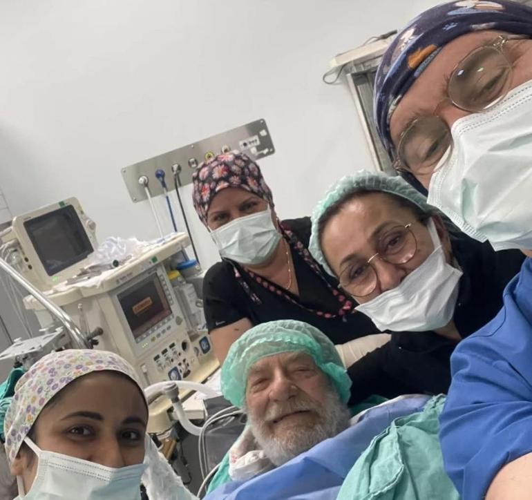 Usta sanatçı Ahmet Mekinden haber var İşte son sağlık durumu