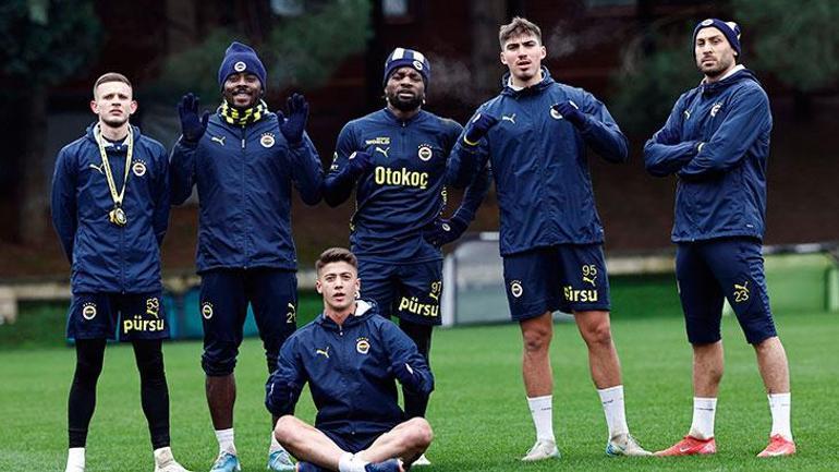 Fenerbahçeli yıldızdan şaşırtan hamle Ayrılık iddiaları gündeme gelmişti
