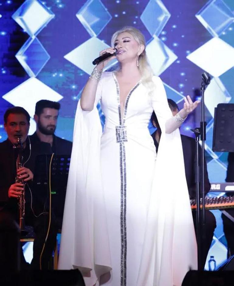 66 yaşında genç kızlara taş çıkartıyor Muazzez Ersoy fit görünümün sırrını açıkladı