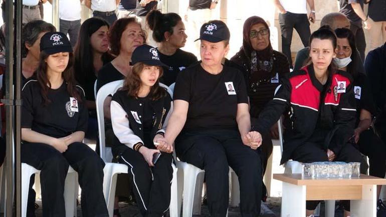 Babalarına, üniformasını giyerek veda ettiler Gözyaşları sel oldu