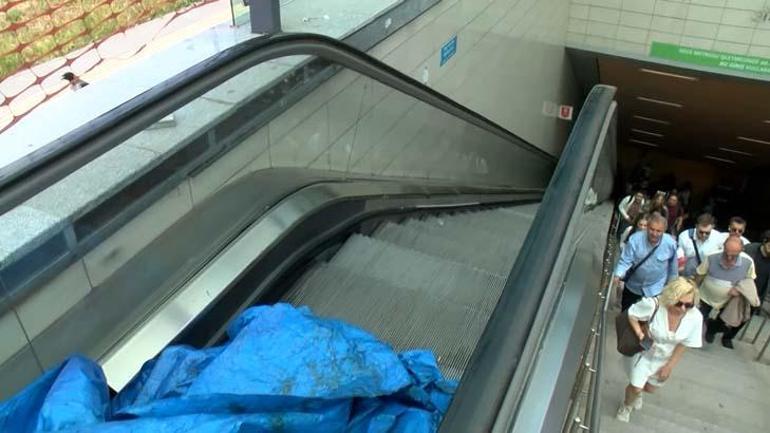 İstanbulda metro istasyonunda yürüyen merdiven kırıldı Vatandaşlar panik yaşadı