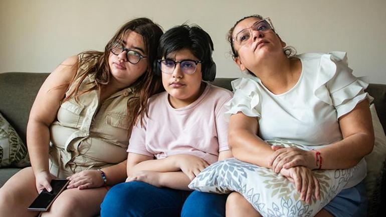 Çocukta, 12 yaşından önce başlayan ve altı aydan uzun süren belirtilere dikkat