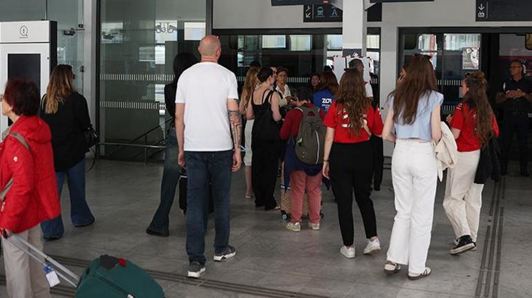 Film gösterimleri yarım kaldı Cannesda kapanış töreni öncesi elektrik kesintisi