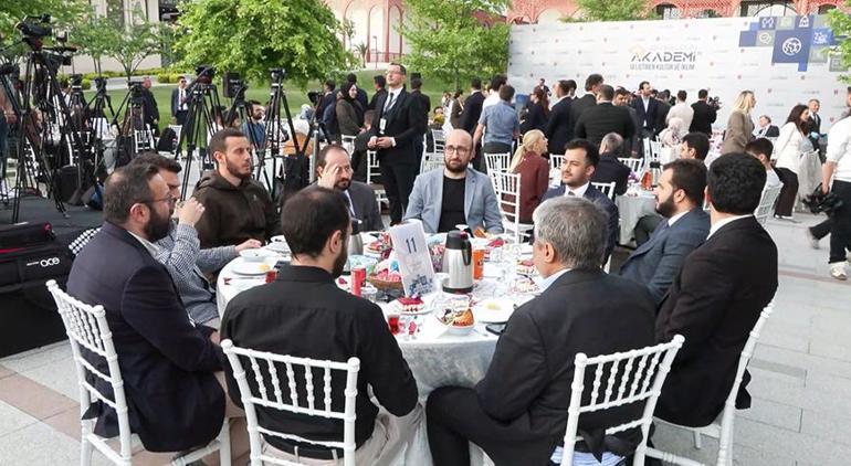 Bilal Erdoğan: Geleceğin parlak fikir insanlarını yetiştirebilen bir kurum olmayı hedefliyoruz
