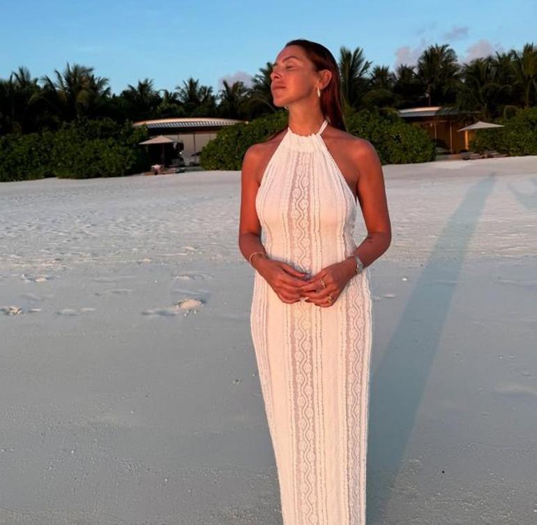 Hadise soluğu Maldivlerde aldı Bikinili pozlarını Instagramdan peş peşe paylaştı